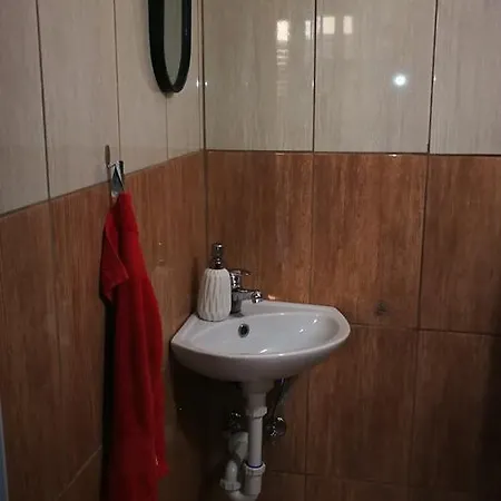 Meggyfa Vendeghaz Privat bolig